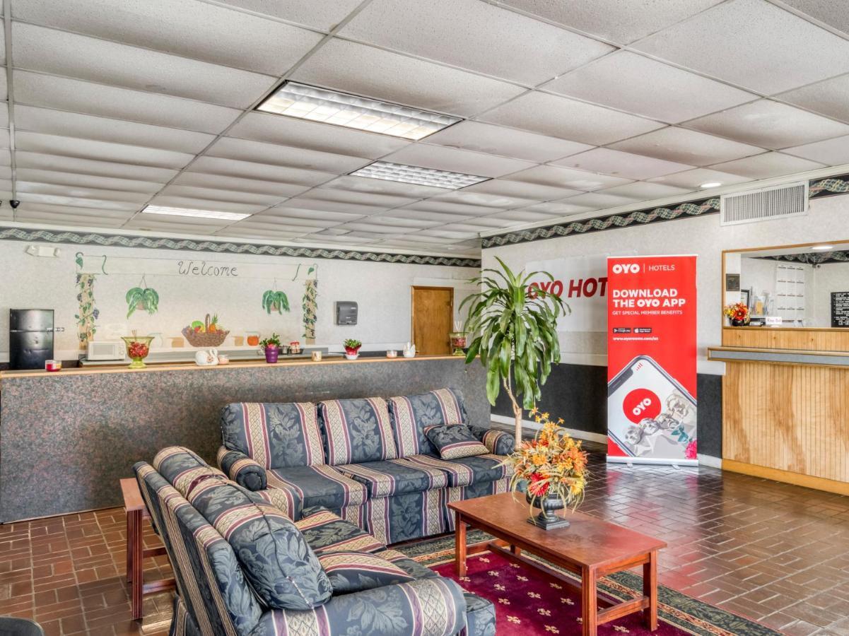 Oyo Hotel Battleboro Ngoại thất bức ảnh
