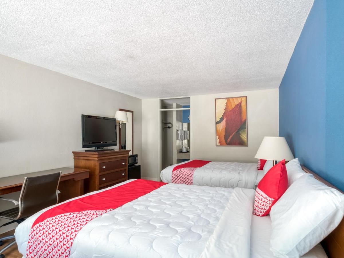Oyo Hotel Battleboro Ngoại thất bức ảnh