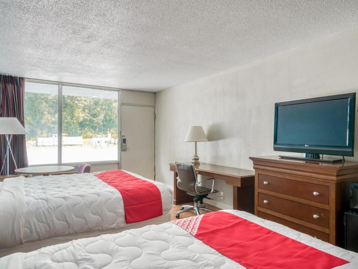 Oyo Hotel Battleboro Ngoại thất bức ảnh